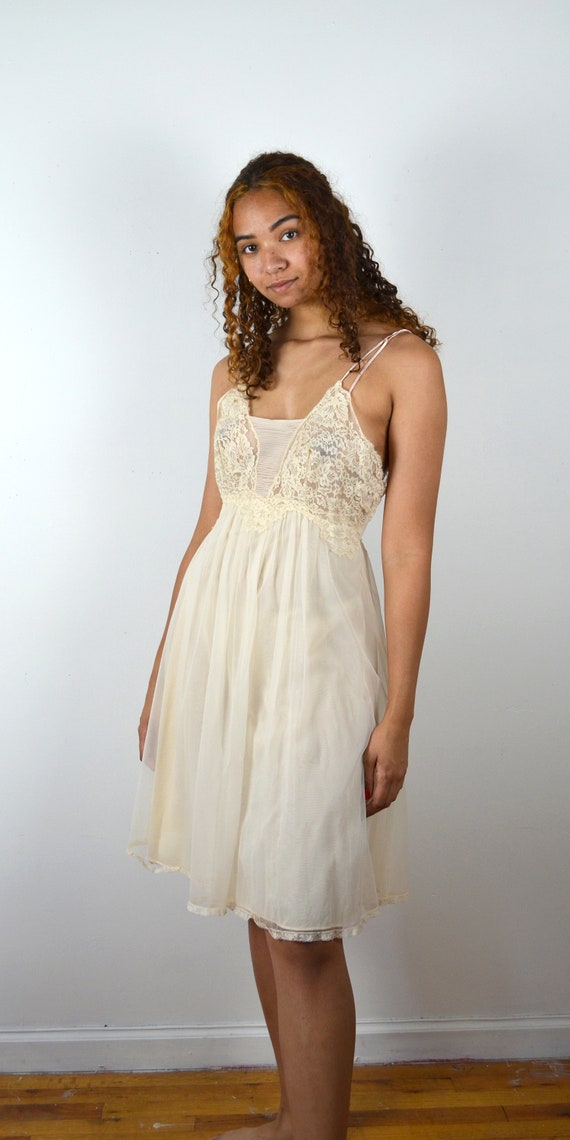 Vintage 50s Slip / 1950s Vintage Pleated Slip / Vi