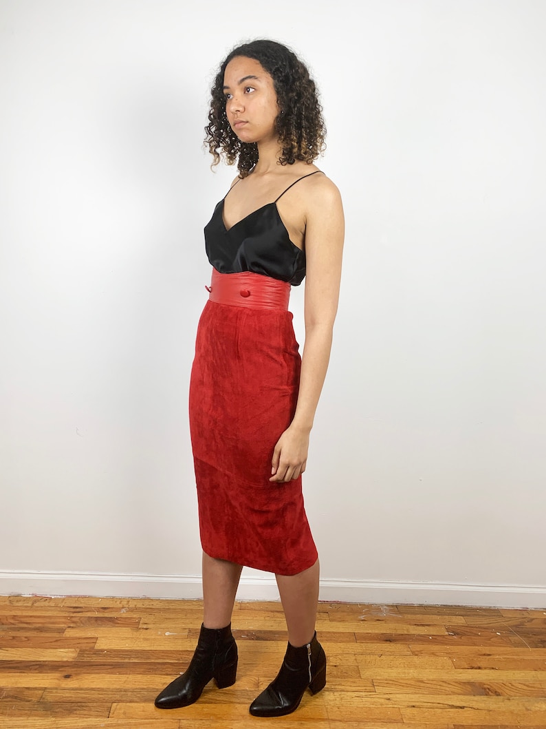 Vintage 80s Suede Skirt / 1980s Vintage Red Leather Skirt / Leather Pencil Skirt / Long 80s Skirt / 1990s 90s / XS Small / Red Leather Skirt image 3