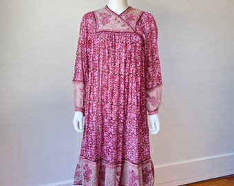 Vintage 70s Zodiac Indian Cotton Gauze Dress, 1970s Quilted Vintage 70s Zodiac Indian Cotton Gauze Dress, 1970s Quilted