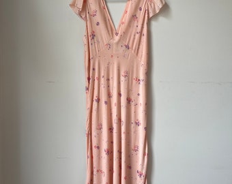 Plus Size Vintage Floral Rayon Slip Dress: 1930s Peach Nightgown