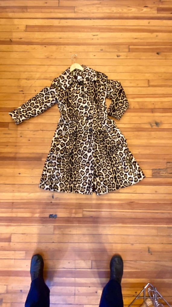 VTG 60s Leopard Print Coat, Safari Fairmoor La France, 1960s Jaguar print coat, Vintage Animal print coat, Womens faux fur peacoat Size XS