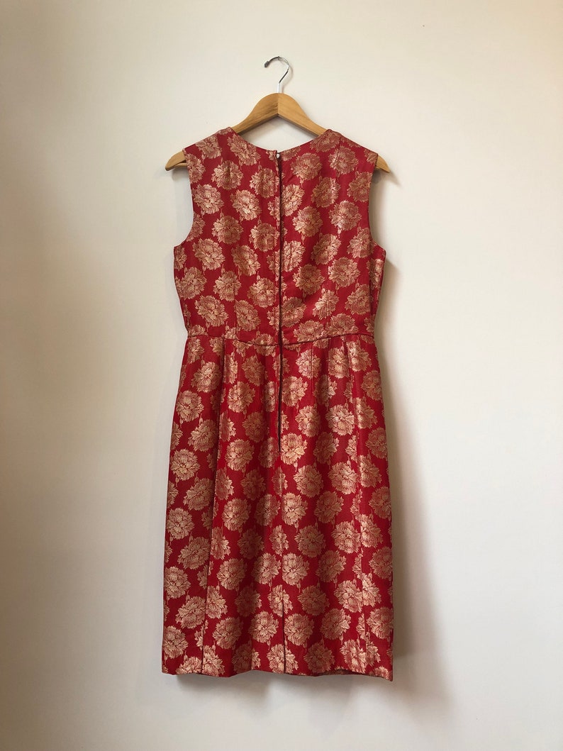 Vintage 1960s Red & Gold Brocade Flower Print Dress, 60s Metallic Brocade Sleeveless Knee Length Dress, 1960s Wiggle Dress with Hip Bow image 2