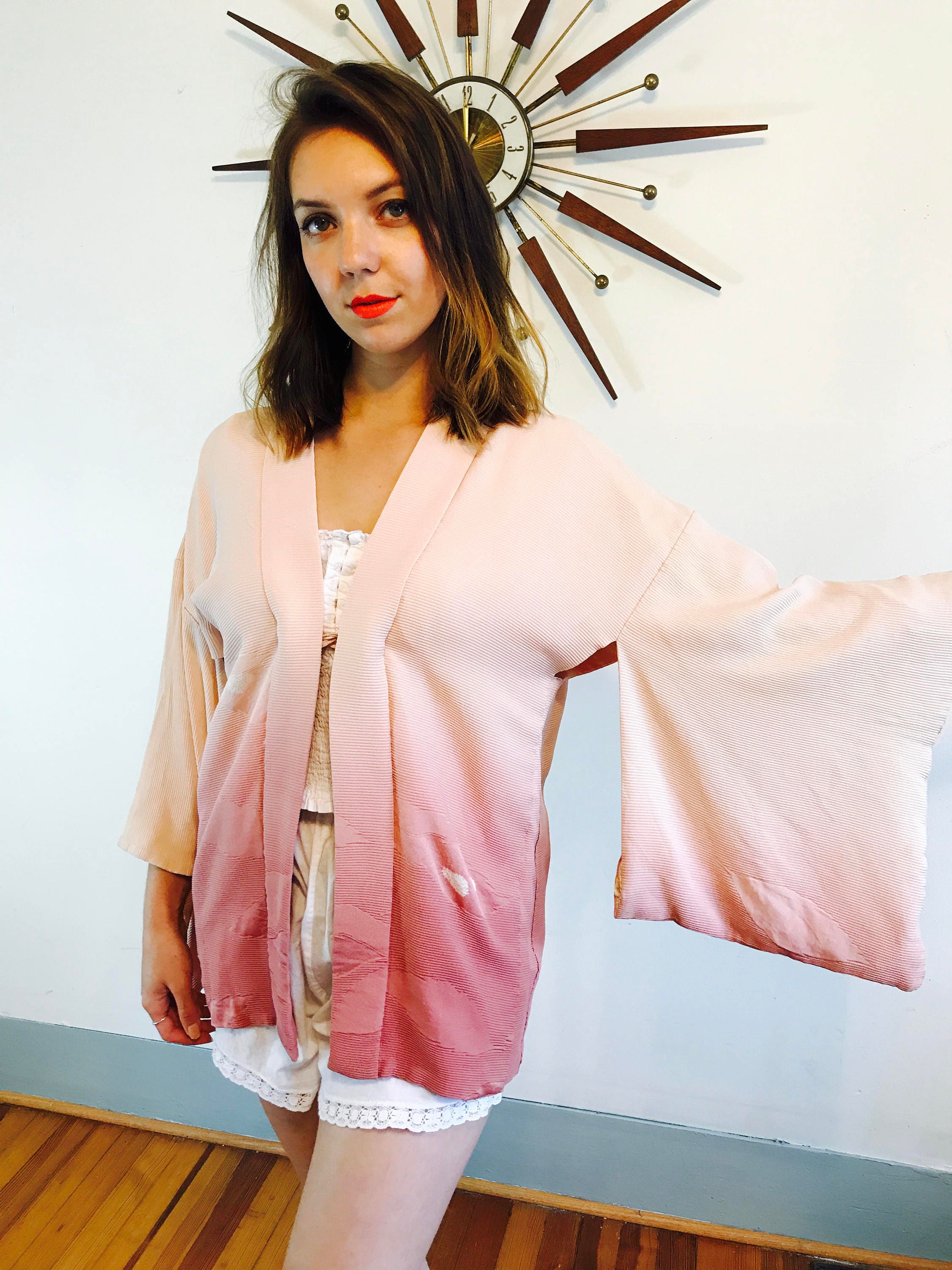 Vintage silk kimono, short kimono, Blush pink Kimono, Haori jacket