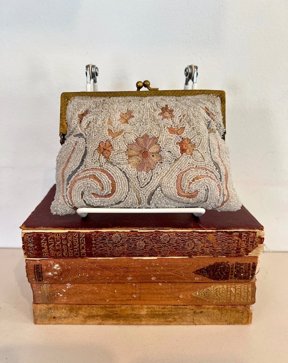 Vintage 1920s White Beads & Floral Embroidery Clutch Purse, 20s Micro Beaded Floral Mini Clutch, Antique Floral Micro Beaded Coin Purse