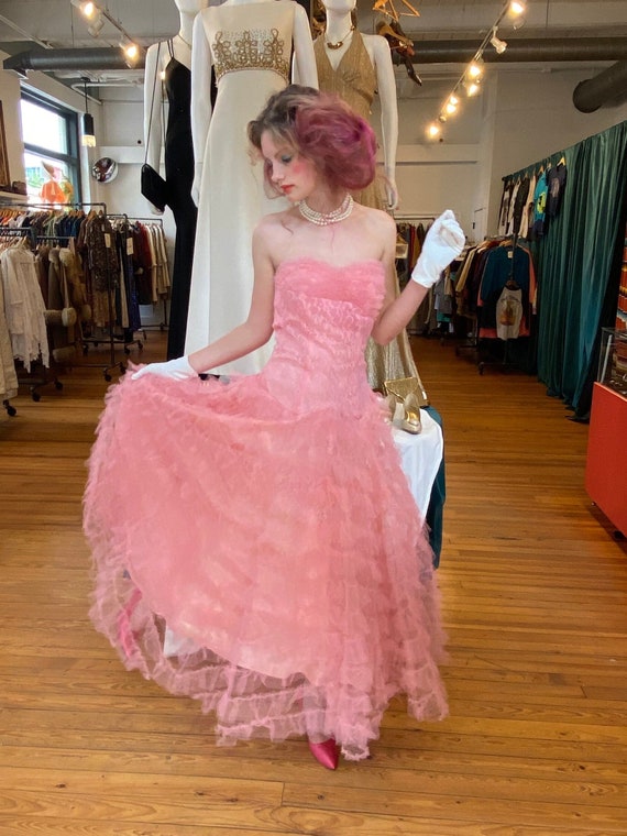 Vintage 50s pink ruffle tulle Prom Dress, 1950s T… - image 3