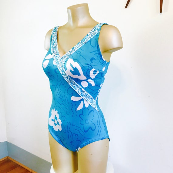 Bombshell Swimsuit, 60s One piece, ROXANNE swimsuit, 60s Bathing Suit, 60 Swimsuit, Tropical Tiki Print, 1960s swimwear, onepiece swimmers