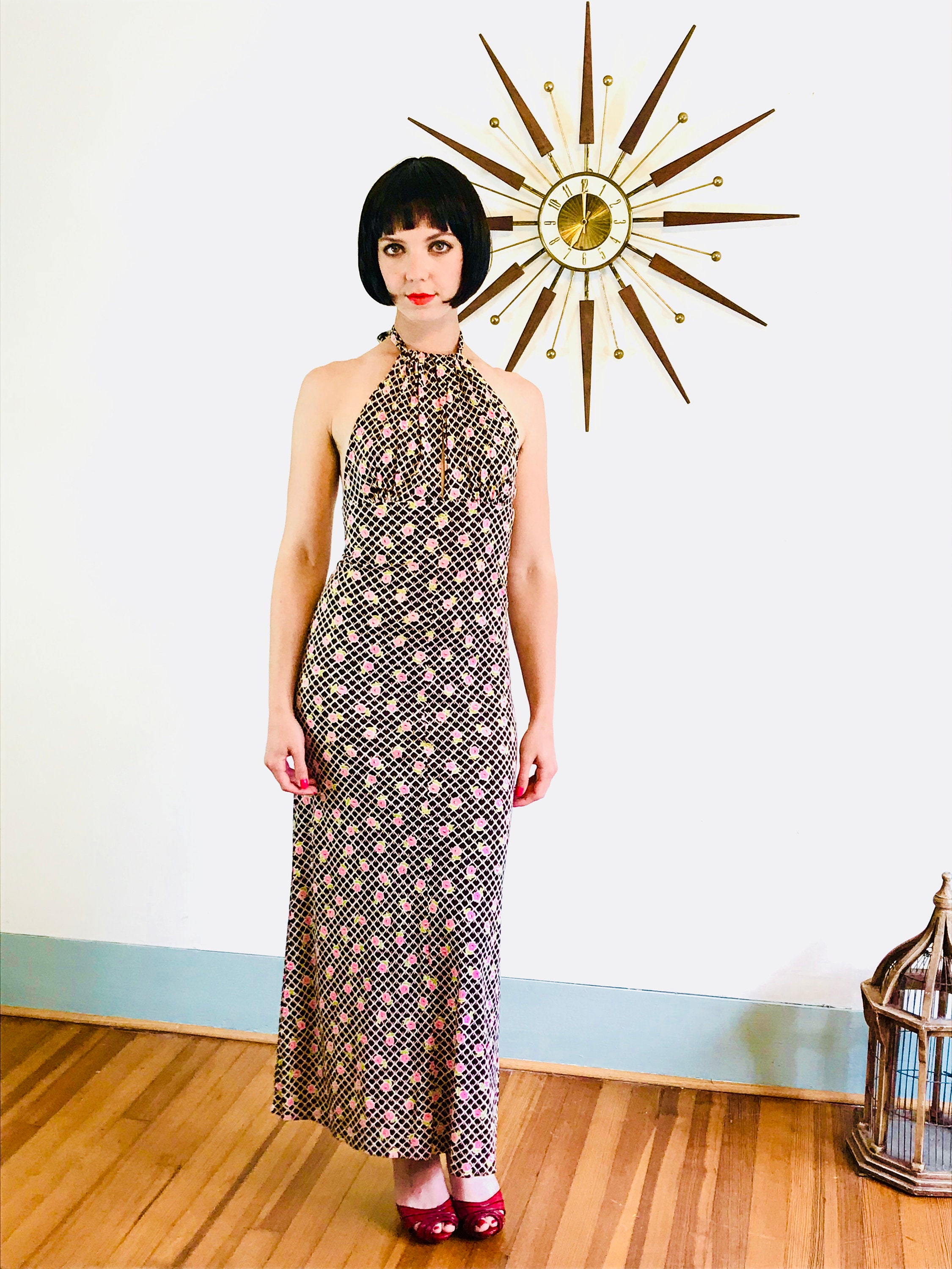 1970s Maxi Dress, Slinky halter dress, 70s disco dress, Sexy Keyhole