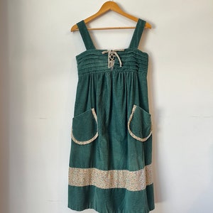 1970s Dark Green Pincord Corduroy Jumper Dress w/ Floral Calico Trim & Lining, Lace-Up Front, Scoop Pockets, Hippie Commune Prairie Cottage