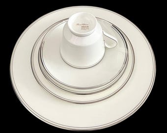 Servizio da tavola vintage Mikasa Narumi Briarcliffe Bone China da 5 pezzi, nuovo di zecca