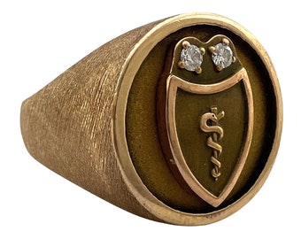 V I N T A G E // health armor / solid 10k yellow gold rod of asclepius snake signet ring by cTo / size 10.25