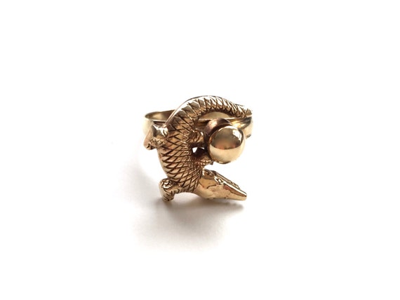 V I N T A G E // spinner serpent / 10k crocodile /