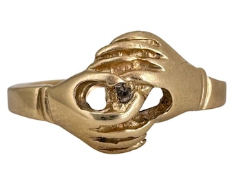 V I N T A G E // sparkly partnership / 14k yellow gold fede gimmel ring / Claddagh / size 5.5