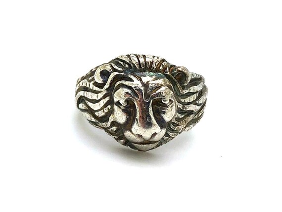 V I N T A G E // sterling silver wind blown lion /
