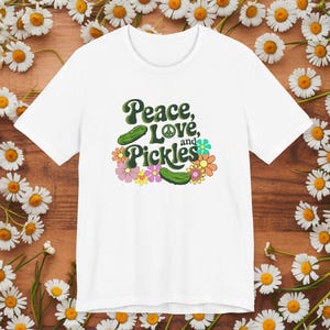 Camiseta floral retrô dos anos 70, camiseta com estampa de flores Love Peace e picles, camiseta vintage para presente, blusa de malha unissex, roupa estilo boho hippie