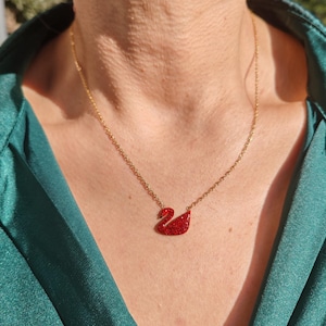 Rode zwaanketting, zwanenketting, set zwanensieraden, zwanenoorbellen, zwanenarmband, rode zwanenketting, set armbanden en oorbellen