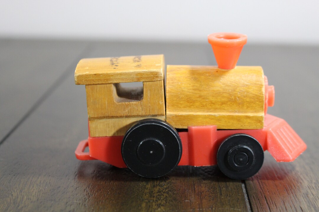 1973 Wooden and Plastic Wind up Toy Train Engine Epooch Co., LTD Japan
