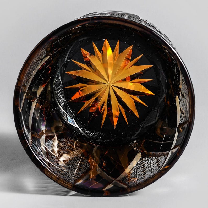 Hand-Carved Kiriko Amber Whiskey Glass Premium Japanese Crystal Tumbler Retro Bourbon Rocks Glass Unique Birthday Gift for Whisky Lovers