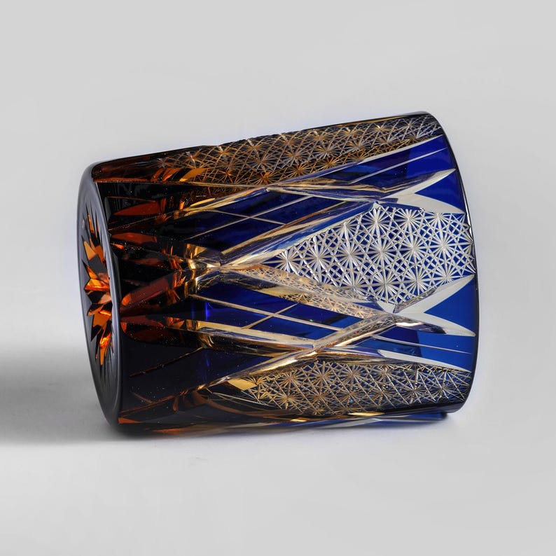 Hand-Carved Kiriko Amber Whiskey Glass Premium Japanese Crystal Tumbler Retro Bourbon Rocks Glass Unique Birthday Gift for Whisky Lovers