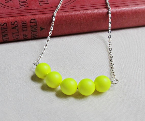 Bright yellow necklace outlet