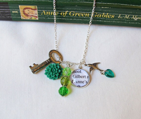 ANNE CHARM NECKLACE