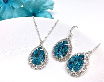 Aqua Blau Schmuck-Set Kulisse Halskette | Türkisblaue birnenförmige Halo-Halskette und Ohrringe | Zauberhafter Abendschmuck | Sarine