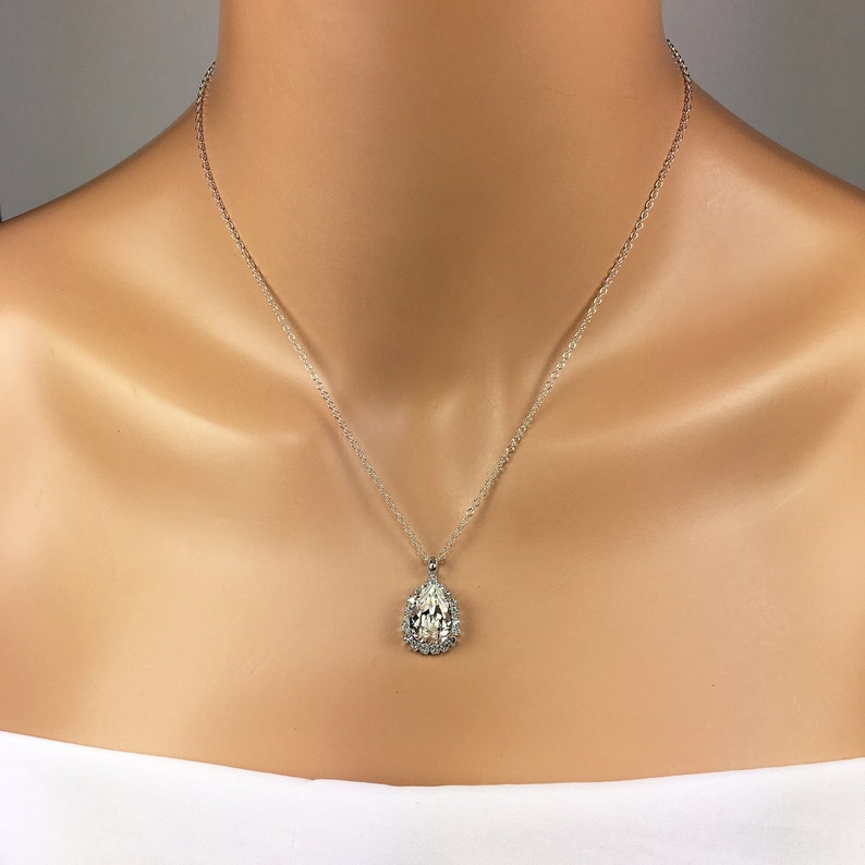 Glamorous Low Back Necklace Sarina Backdrop Necklace For Prom Pear Crystal Teardrop Halo Rhinestone Formal Evening Bling Jewelry Set