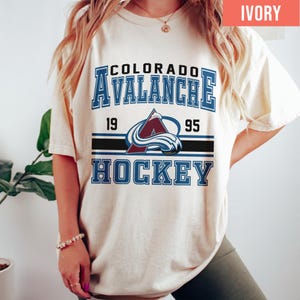 Comfort Colors® Colorado Avalanche Hockey T-shirt, Colorado Hockey Fan T-Shirt, Vintage Colorado Avalanche Tshirt, Retro Colorado Ice Hockey