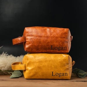 Personalized Mens Leather Toiletry Bag Fathers Day Gifts from Wife Daughter, Gifts for Dad, Anniversary Gifts for Husband Him Boyfriend
