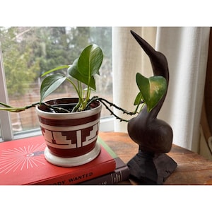 Little Buffalo Sioux Native American Studio Pottery Planter Red White Signed