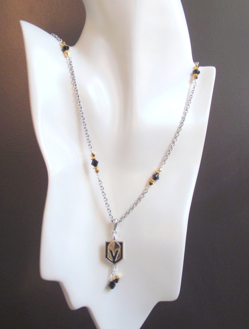 Las Vegas Golden Knights Black and Gold Crystal Pro Ice Hockey VGK Women/'s Charm Necklace