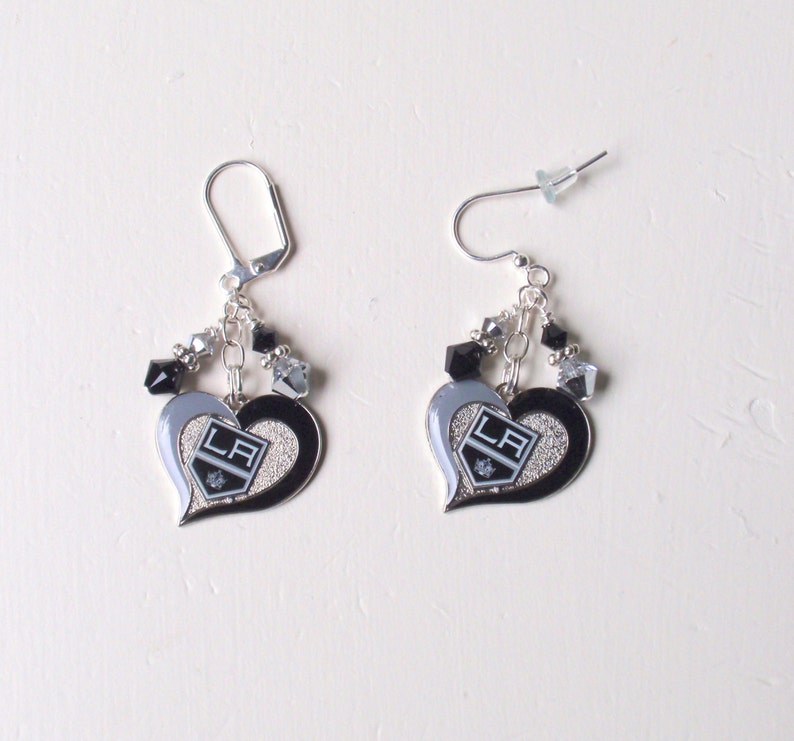 LA Kings Black and Silver Crystal Pro Hockey Women/'s Dangle Earrings