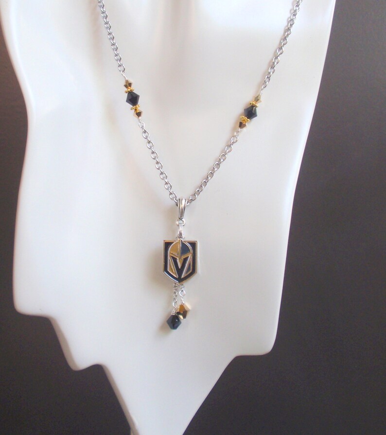 Las Vegas Golden Knights Black and Gold Crystal Pro Ice Hockey VGK Women/'s Charm Necklace