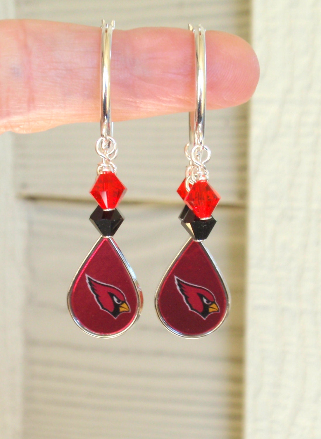Louisville Cardinals Red and Black Crystal 32 Mm Hoop Earrings 