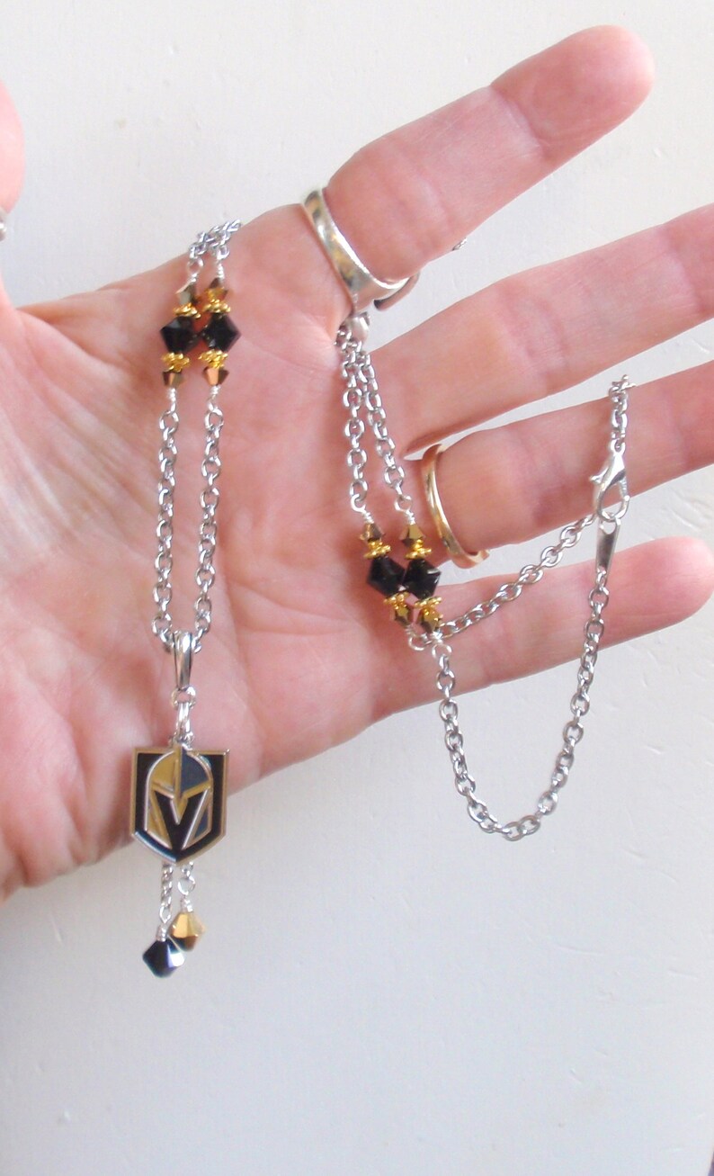 Las Vegas Golden Knights Black and Gold Crystal Pro Ice Hockey VGK Women/'s Charm Necklace