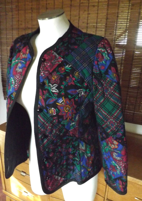 Vintage 80s Floral patchwork print Quilted Jacket 