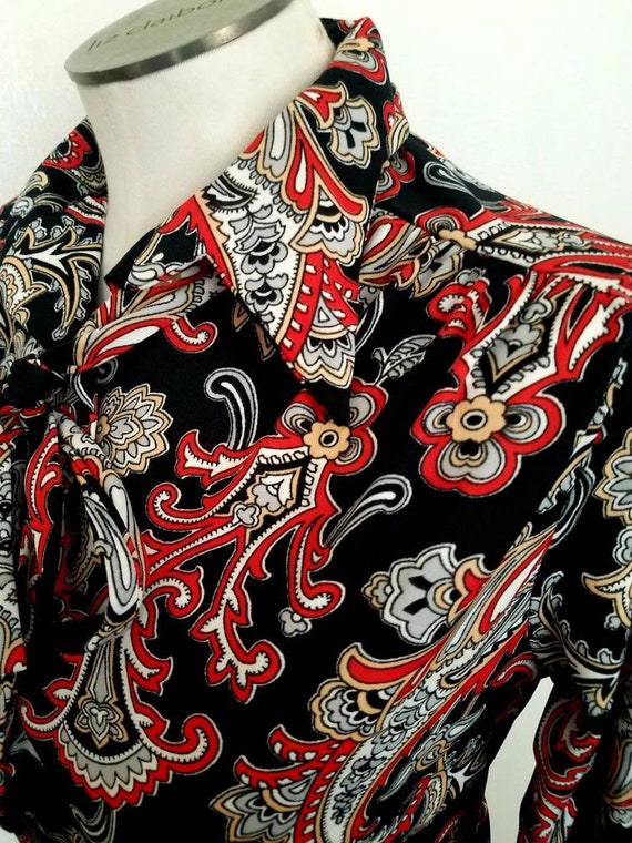 Vintage 70s Winged collar tie neck or belt Disco B