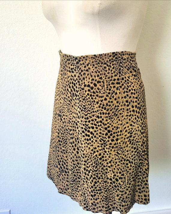 Vintage 90s Cheetah Print Crinkle Skater Skirt M