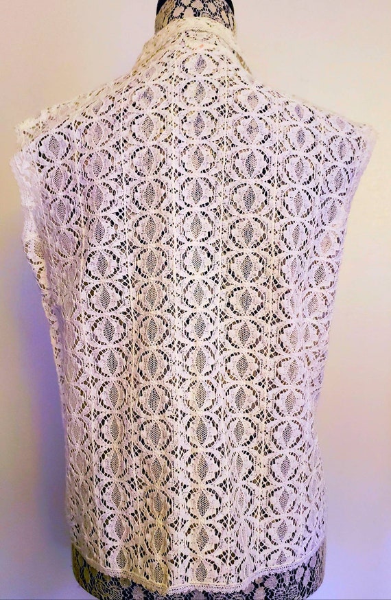 Vintage 60s Cream Lace Sleeveless Collared Blouse… - image 10