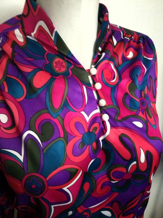 Vintage 70s Psychadelic Floral Swirl Mandarin Col… - image 1