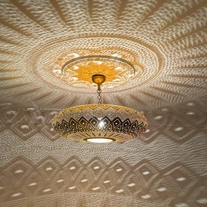 Suspension en Laiton, Luminaire, Éclairage Suspendu , Suspension Marocaine Simple , Suspension en Laiton Marocain, Suspension Luminaire,