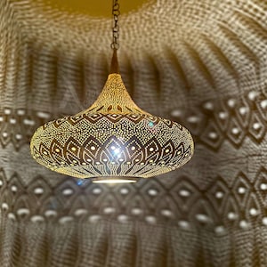 Suspension en Laiton, Luminaire, Éclairage Suspendu , Suspension Marocaine Simple , Suspension en Laiton Marocain, Suspension Luminaire,