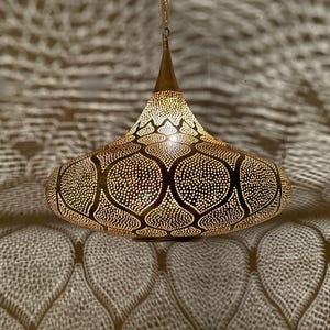 Suspension en Laiton, Luminaire, Éclairage Suspendu , Suspension Marocaine Simple , Suspension en Laiton Marocain, Suspension Luminaire