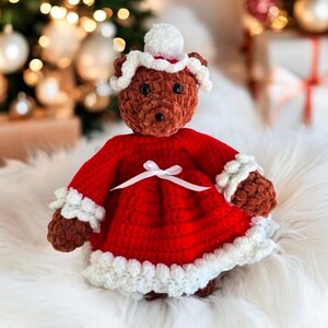 CROCHET PATTERN Mrs.Claus Teddy Bear