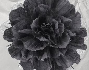 Broche de flores extra grande con sujeción magnética, broche de flores, tela gris con volantes, 8 pulgadas, sin broches