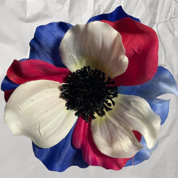 Magnetic hold Patriotic flower pin, flower brooch Red white and blue anemone fabric flower pin Pinless Posies