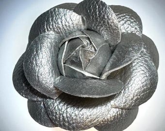 Magnetic hold Flower pin Flower brooch Silver Camilla Rose Fashion accessory faux leather 2.5” fabric flower Pinless Posies