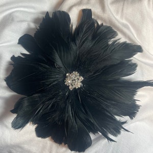 Magnetic hold Feather Flower Pin Feather Flower Brooch Wedding Accessory Evening dress pin Black feather with jewel center 7”Pinless Posies