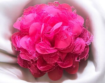 Broche vintage de flor de tela fucsia: broche magnético sin alfiler (10 cm)