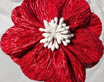 Flower Pin Magnetic Hold Small Red Crinkle Linen with Stamen Center Fabric Flower Pin Flower Brooch Pinless Posies