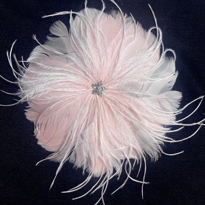 Magnetic hold feather flower pin light pink feather with ostrich feather feather brooch Pinless Posies